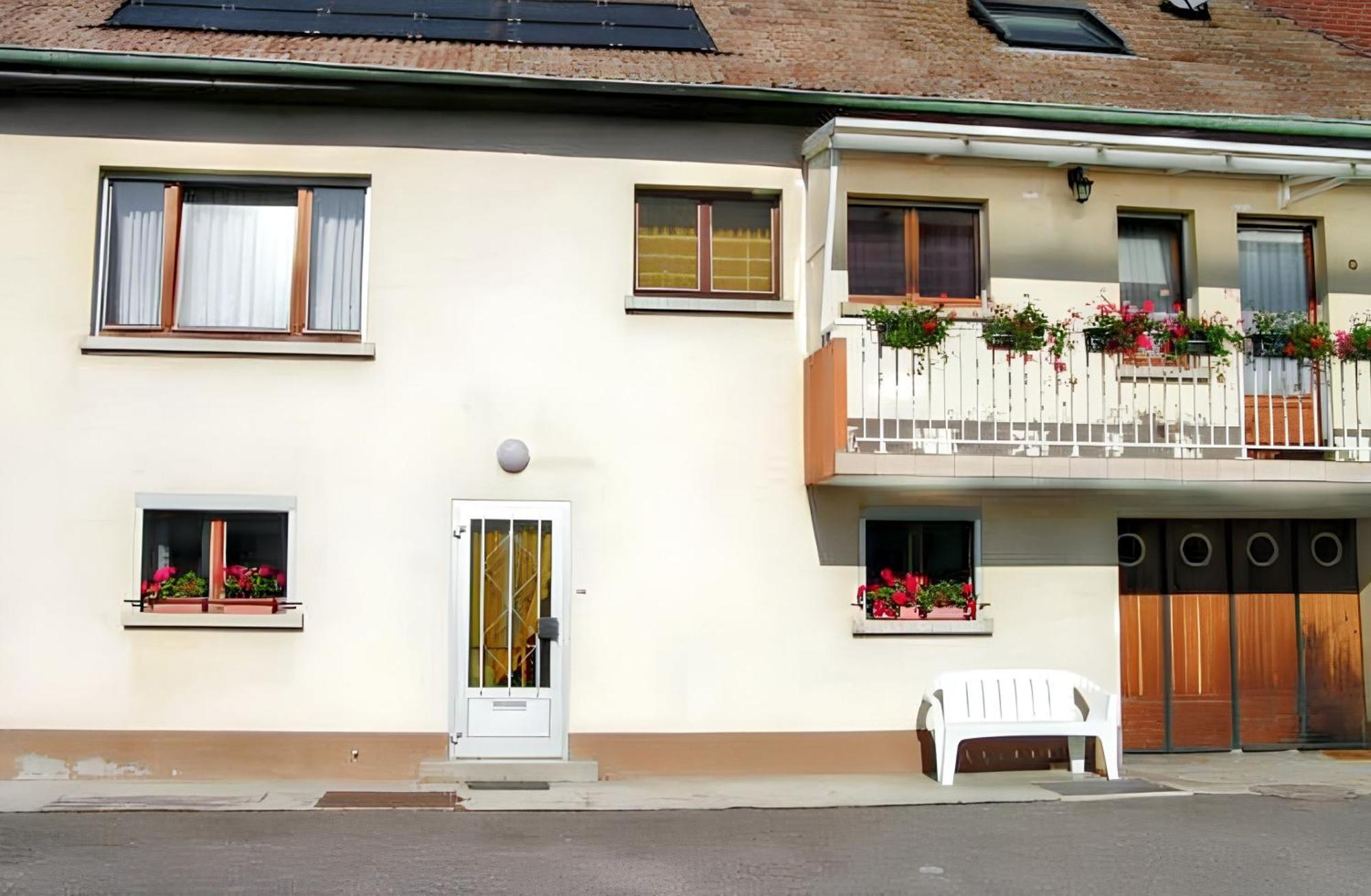 Maison Enchanteur A Berrwiller Avec Jardin Paisible 外观 照片